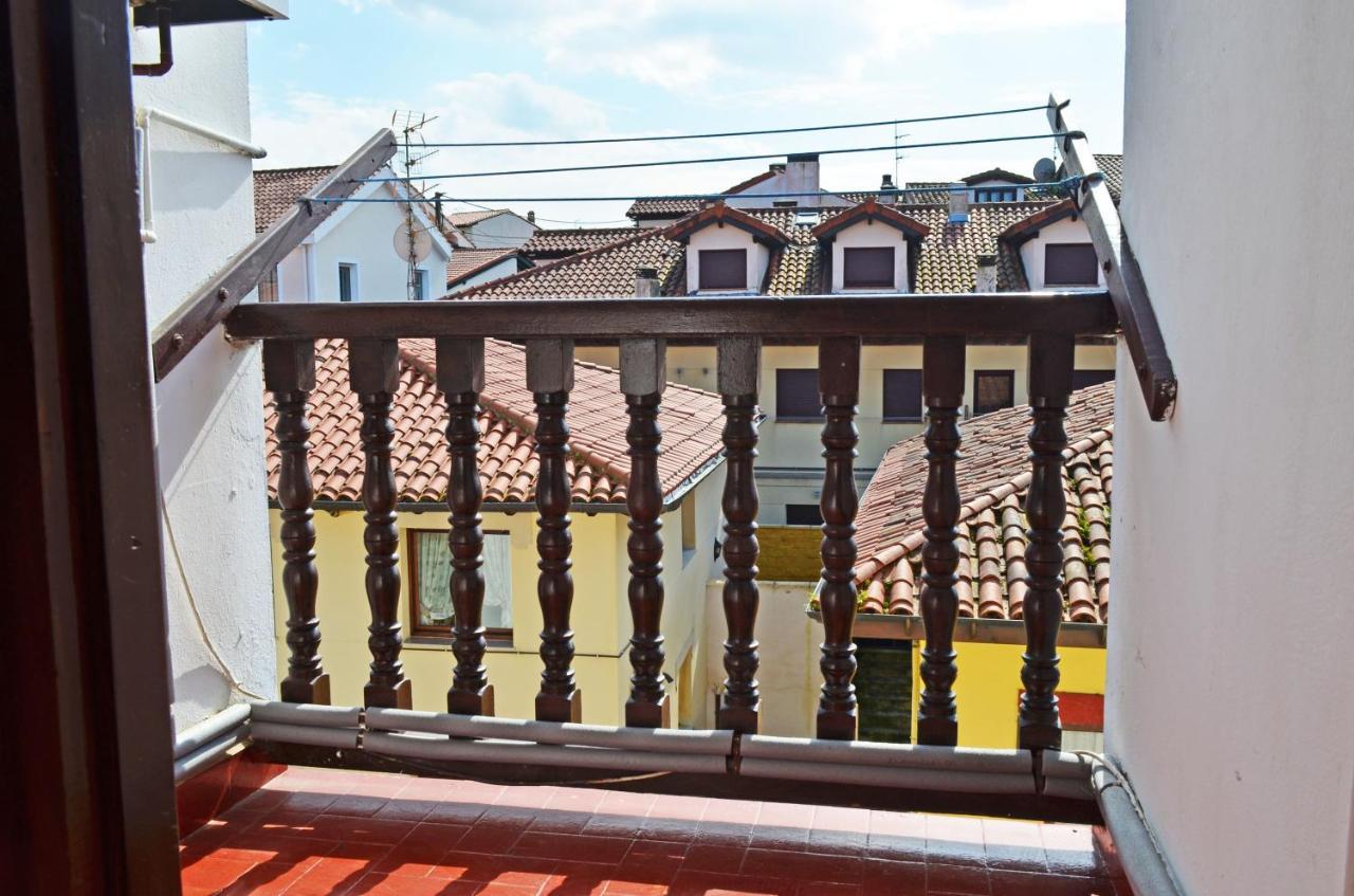 Apartamento El Corro: Con Parking En Pleno Centro De Comillas Exteriér fotografie